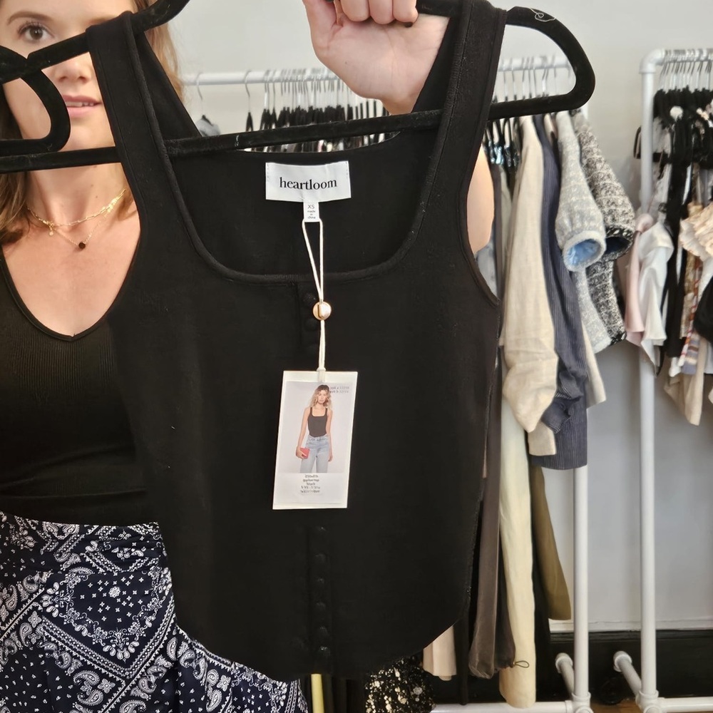 Heartloom Parker top in black